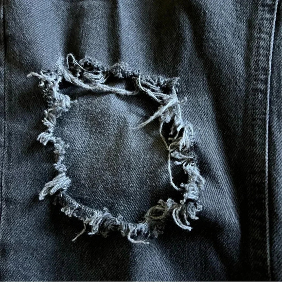 We The Free Maggie Mid Rise Washed Black Distressed Jeans Size 27 - Picture 3 of 13